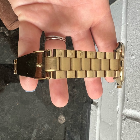 Michael Kors Gold Watch - Picture 7 of 7
